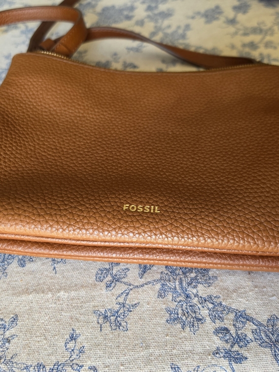 Fossil Handbags - Fossil Women's Tan Leather Crossbody Bag